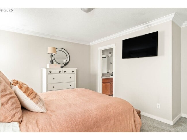 Building Photo - Beautiful 4 Bed, 3 Bath Canby Home for Rent