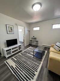 Building Photo - One Bedroom Downtown
