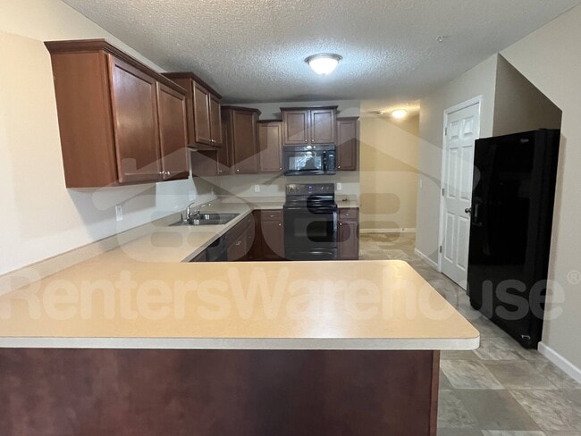 Building Photo - 6953 99th Ct S
