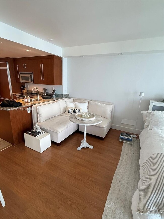 Building Photo - 10275 Collins Ave