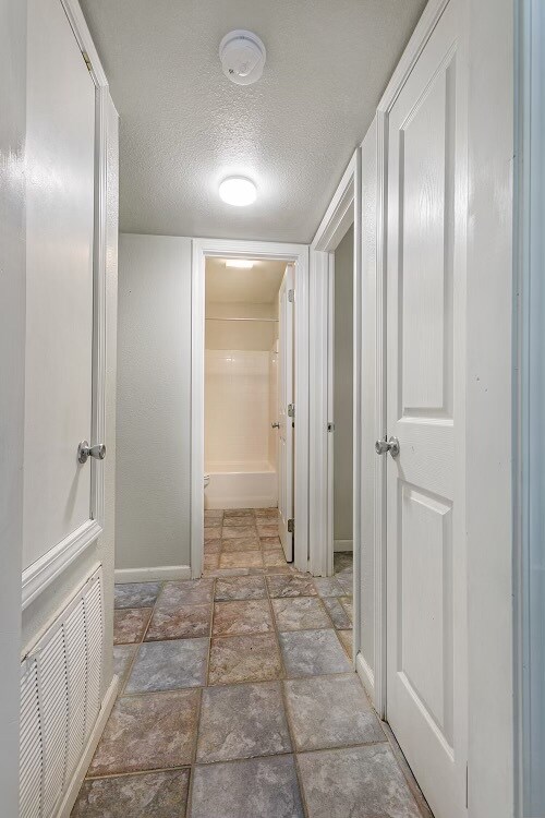 Building Photo - 164 Golden Meadow Dr