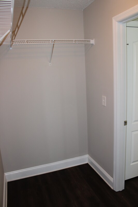 Building Photo - 271 Shadow Ct SW