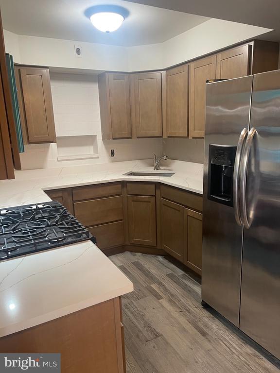 Building Photo - 201 S Augusta Ave