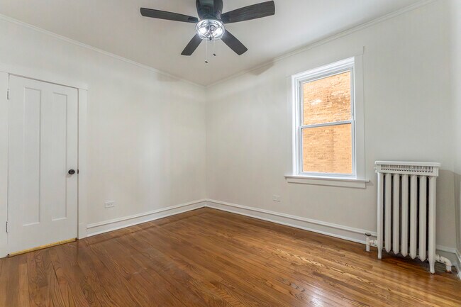 Building Photo - 1027 N Harlem Ave