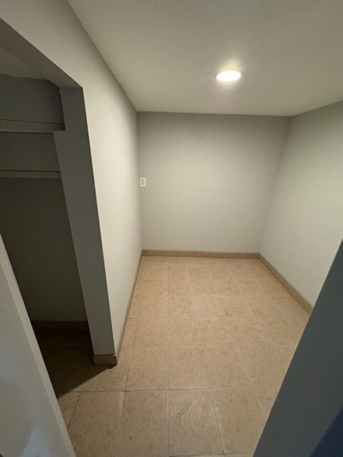 Building Photo - 4426 S Talman Ave