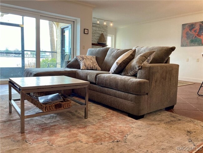 Building Photo - 373 NW 14th Pl