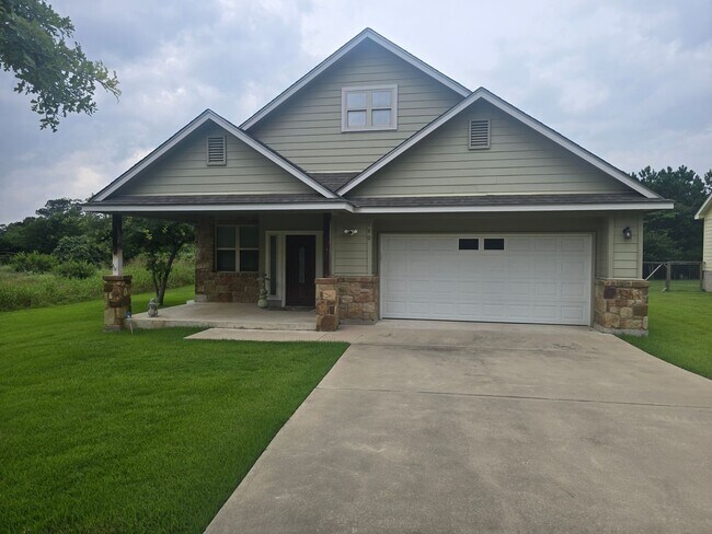 Building Photo - 140 Manawianui Dr