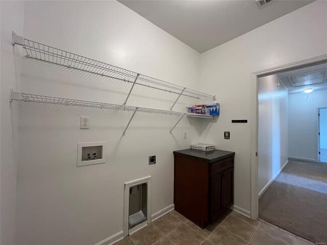 Building Photo - 9408 Crofton Ct