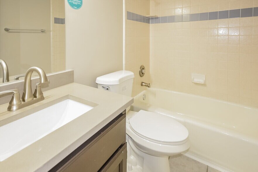 Building Photo - 2374 N 1075 E