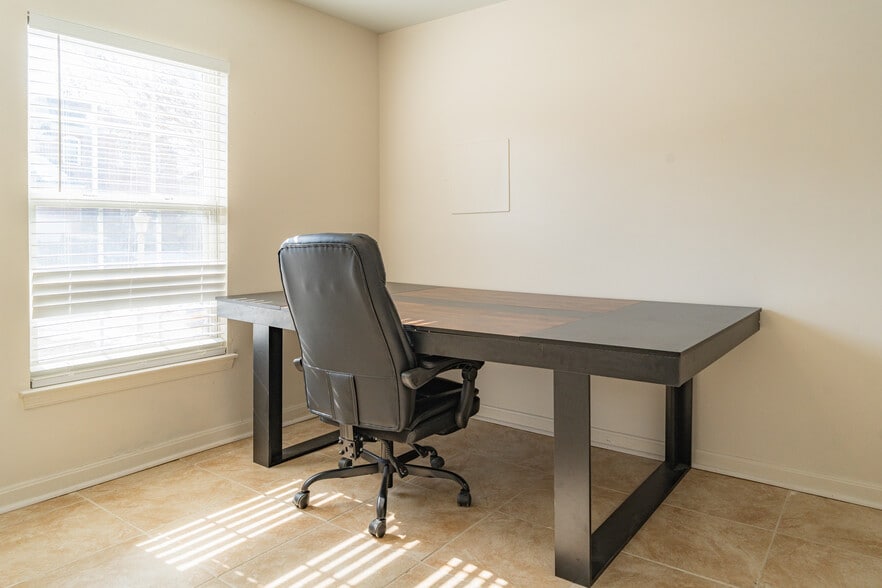 Building Photo - 1111 Merganser Ct