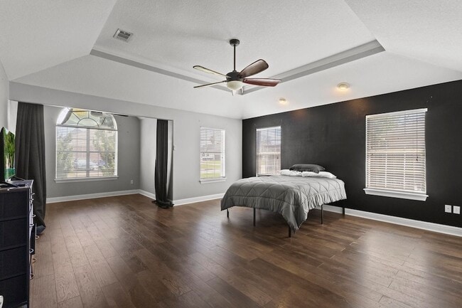 Building Photo - 685 Winchester Dr