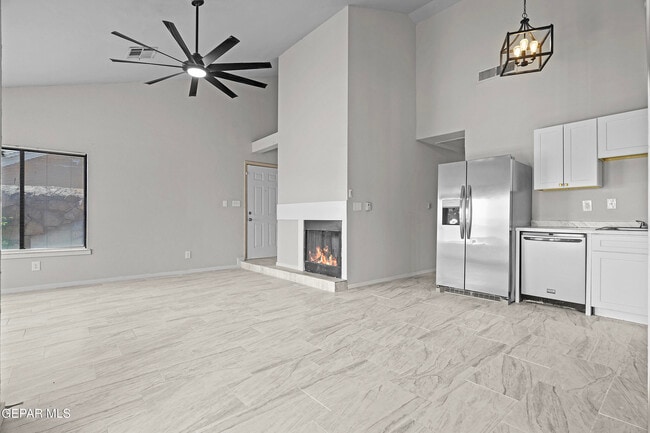 Building Photo - 10720 Chert St