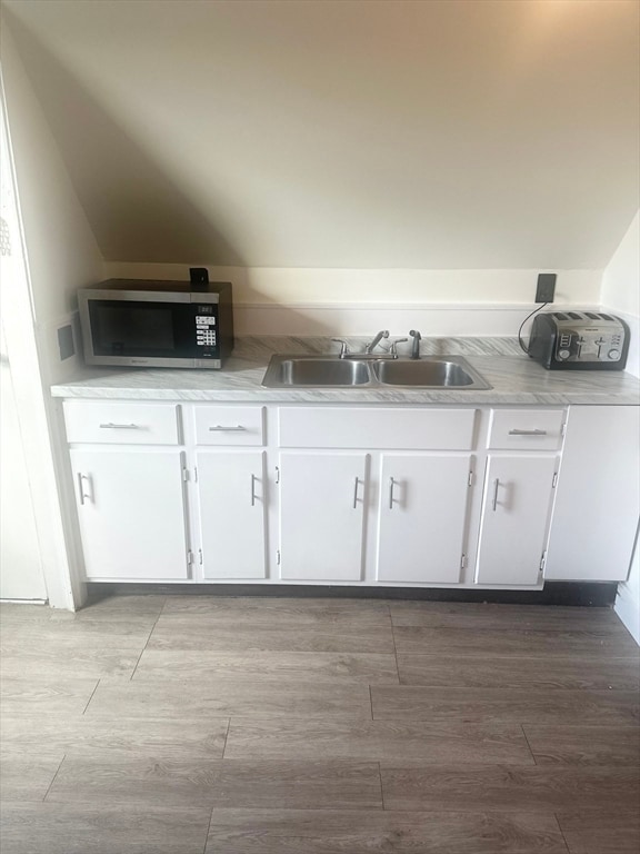 Building Photo - 277 Read St