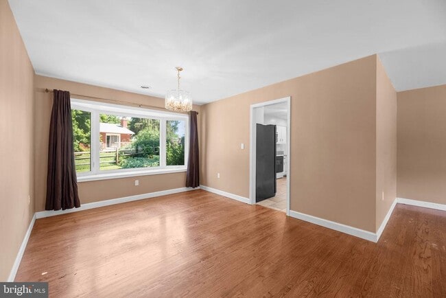 Building Photo - 6505 Panorama Dr