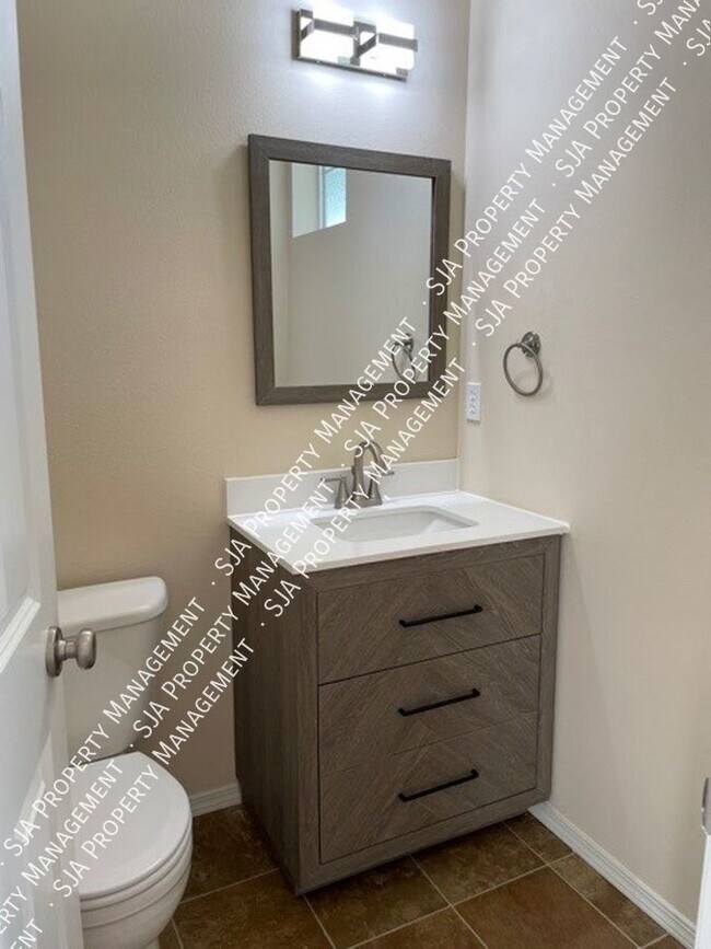 Building Photo - 4117 151st St SE