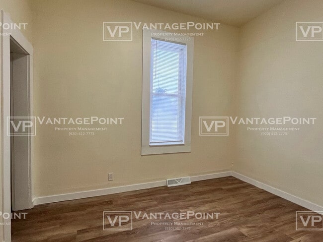 Building Photo - 721 Terrace Ave