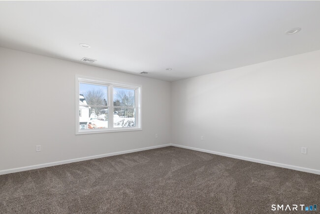 Building Photo - 75 High St