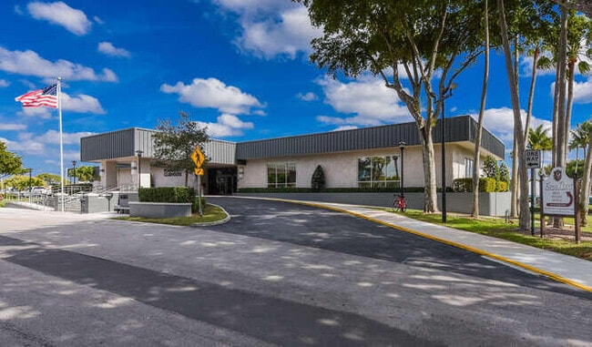 Building Photo - 864 Normandy R