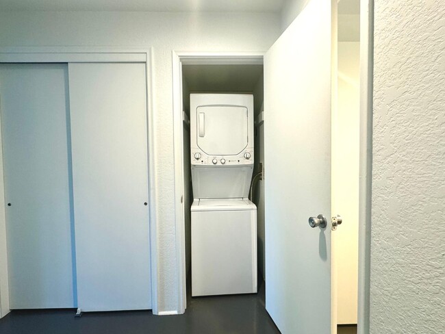 Building Photo - 7620 E Callisto Cir