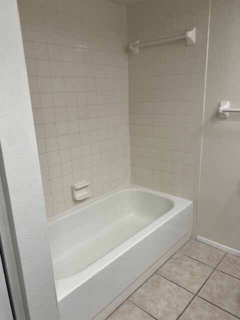 Building Photo - 111 Woodlake Wynde