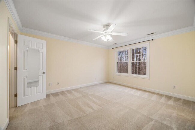 Building Photo - 1938 Tudor Court