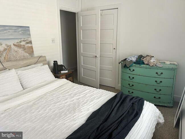 Building Photo - 12 N Swarthmore Ave