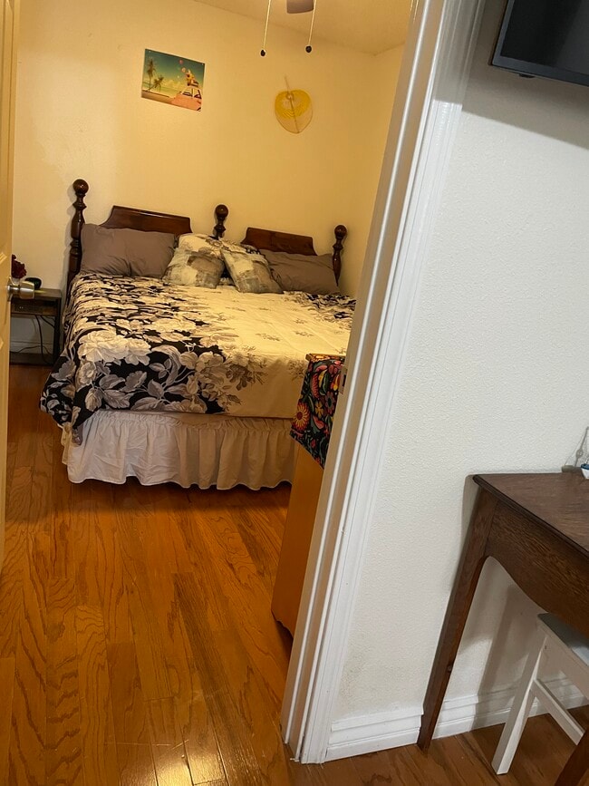 Building Photo - 1373 1st Ave