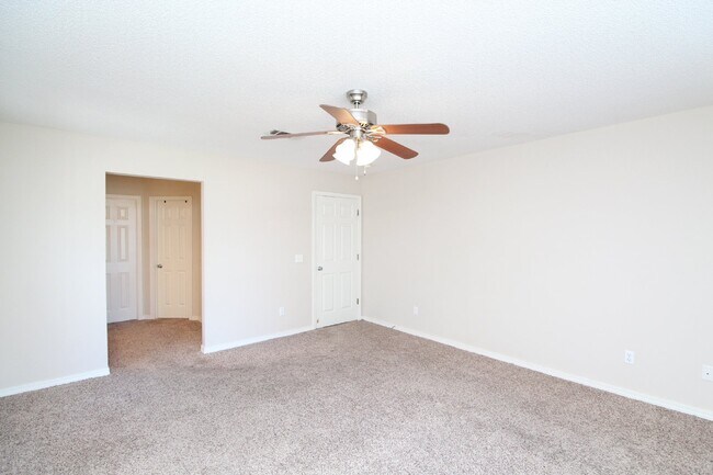 Building Photo - Southwest Pensacola 3BR Home with Open Floor Plan, Fireplace & Fenced Backyard