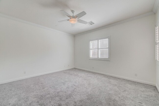 Building Photo - Luxury Single Story 3 Bedroom!