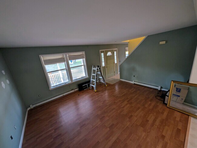 Building Photo - 35 Spiller Rd