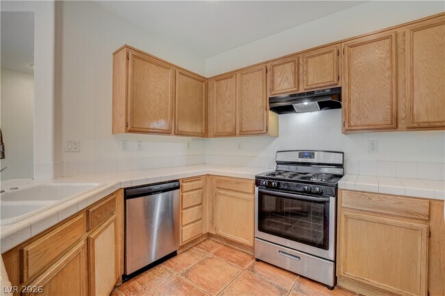 Building Photo - 9890 Ridgehaven Ave