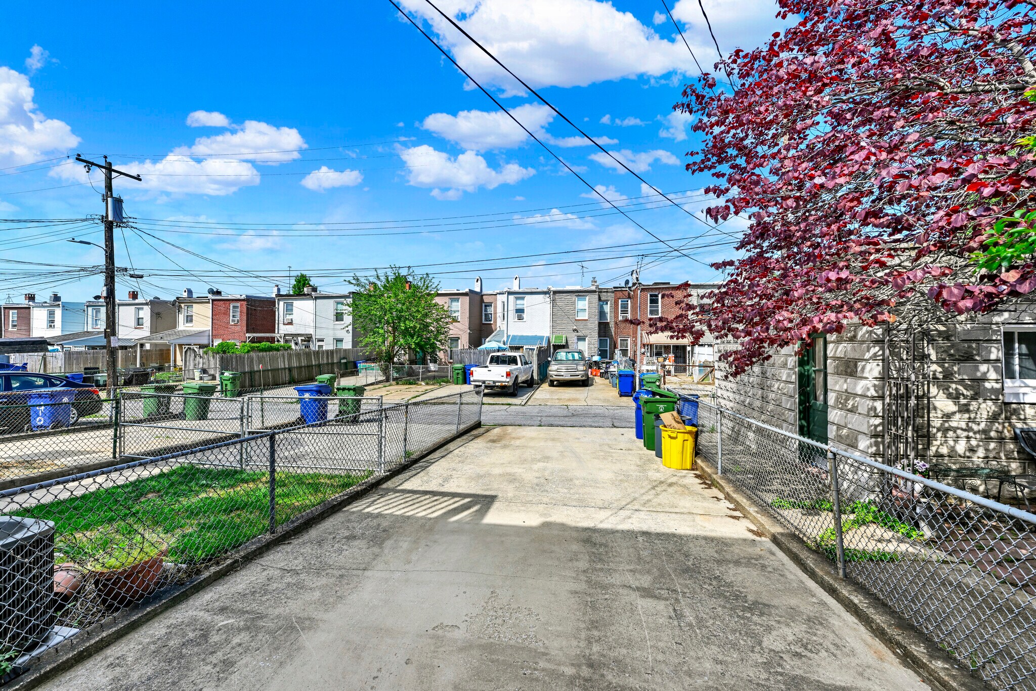 Building Photo - 404 Cornwall St