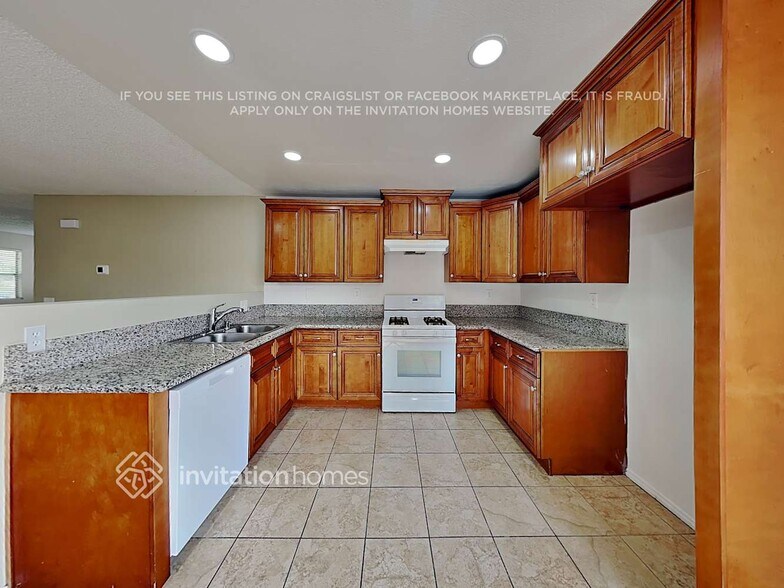 Building Photo - 9702 Forest Ave