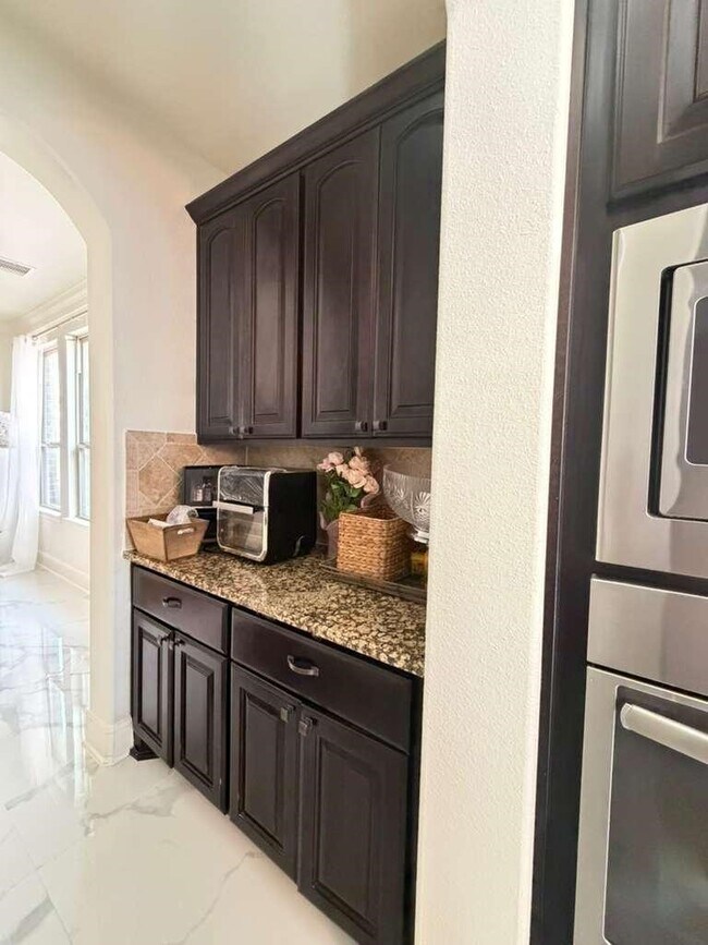 Building Photo - 17519 Murrayfield Ct