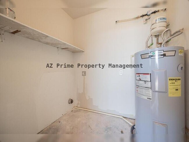 Building Photo - 3810 N Maryvale Pkwy