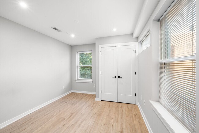 Building Photo - 1725 N 25th St