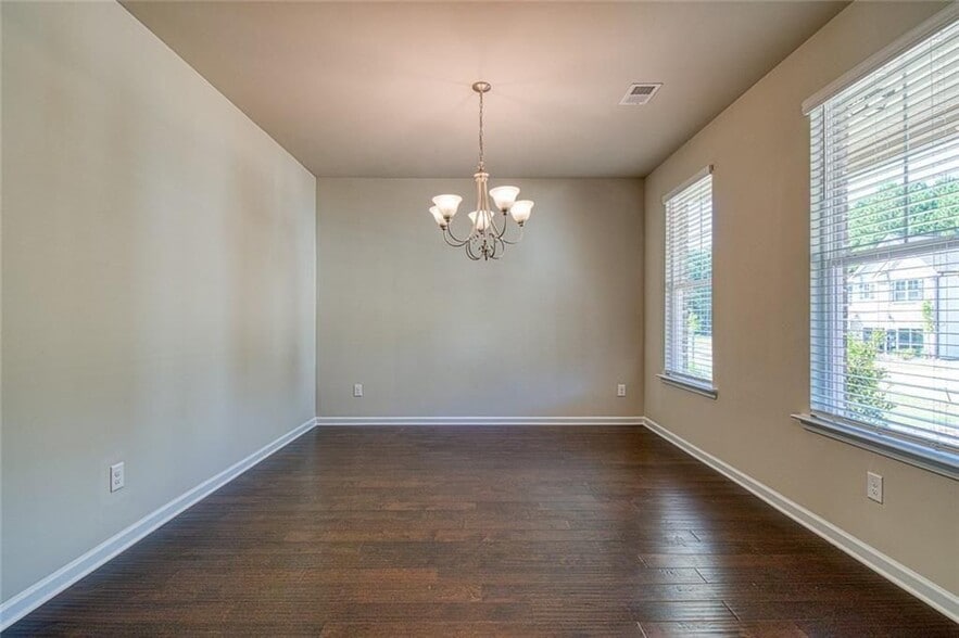 Building Photo - 1839 Pearson St