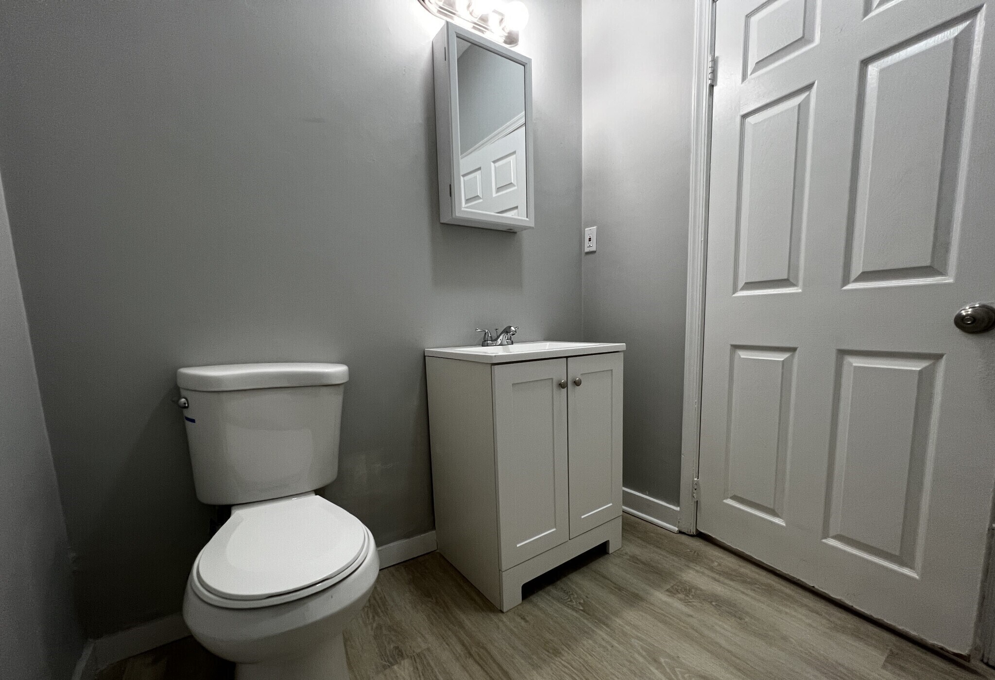 Building Photo - 130 Warren St