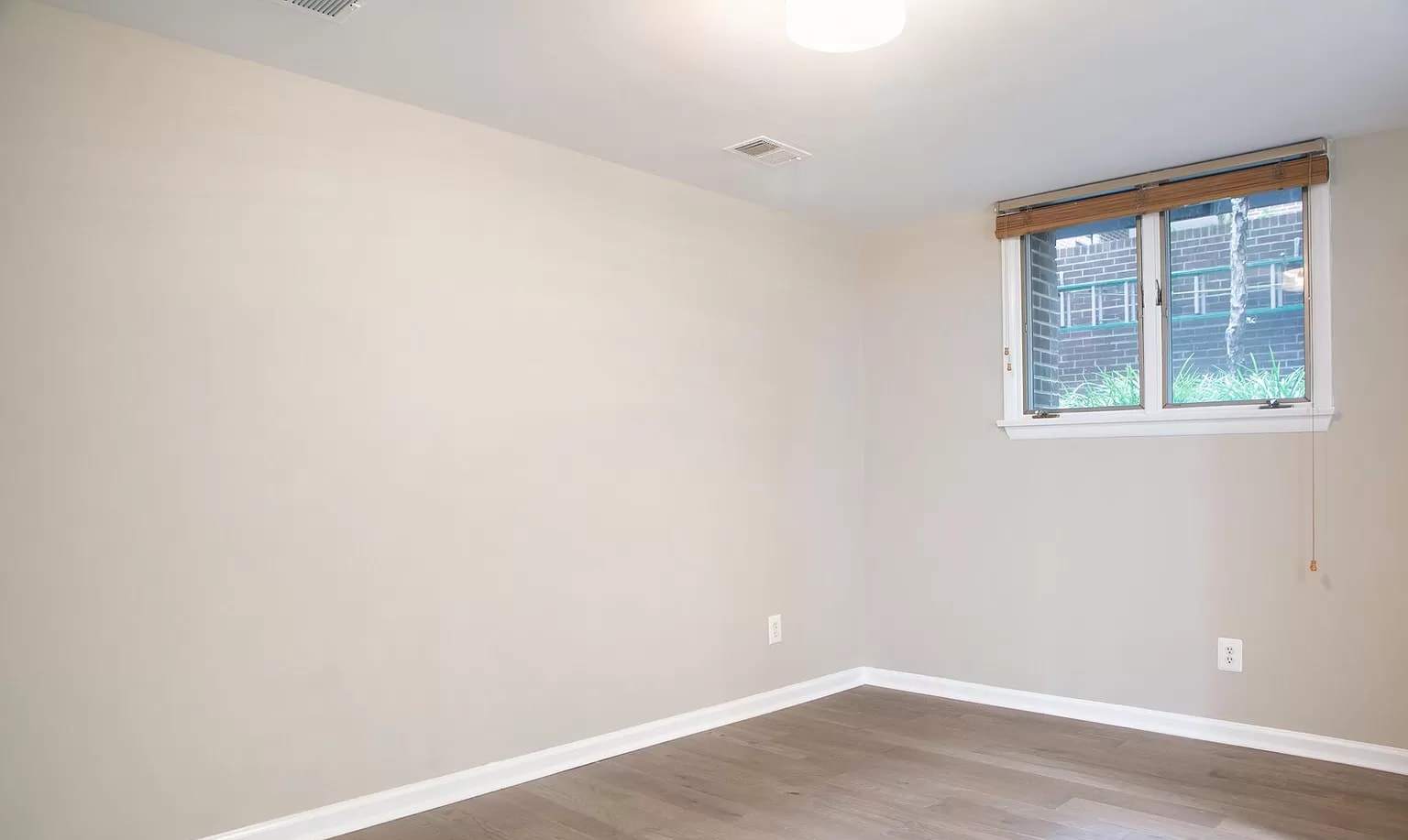 Guest BR 5 - 1625 Q St NW