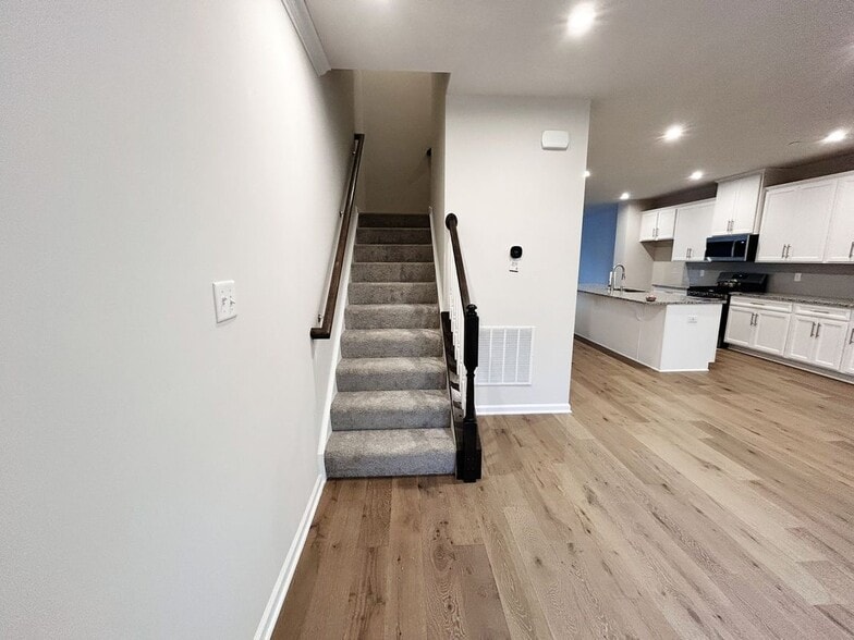 Building Photo - 119 Breckenridge Ct