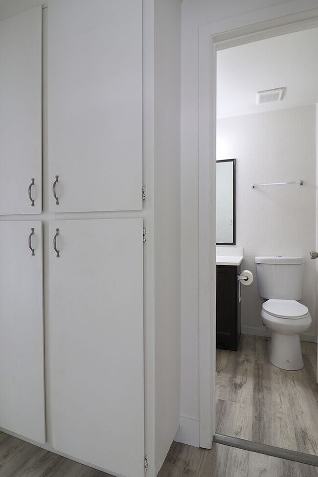 Building Photo - 3 Condor Cir