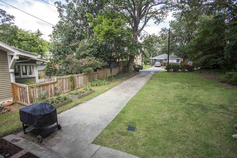 Building Photo - 920 Monmouth Ave