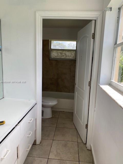 Building Photo - 2746 Johnson St