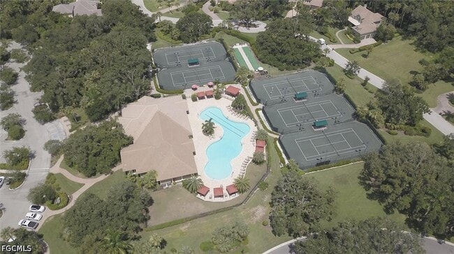 Building Photo - 3210 Cottonwood Bend