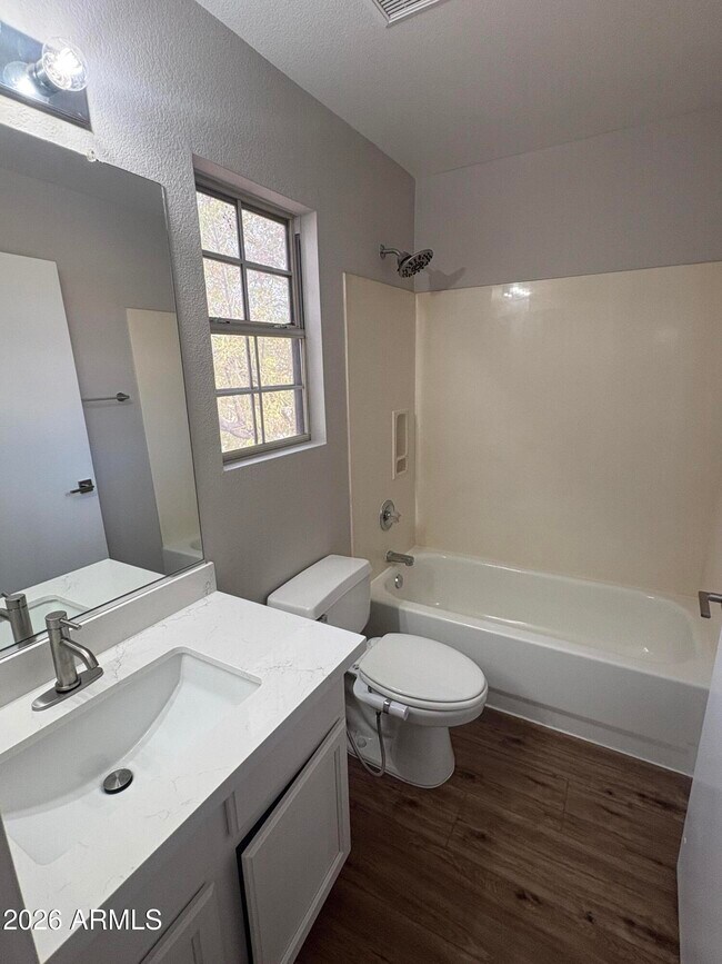 Building Photo - 2370 S Apache Dr