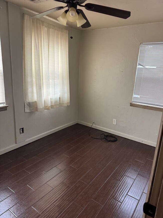 Building Photo - 2315 ½ N Gatewood Ave – Oklahoma City, OK ...