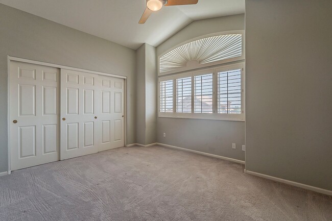 Building Photo - Welcome to your private Oasis!!