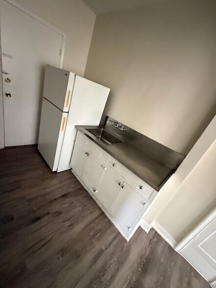 Building Photo - 276 Collins St