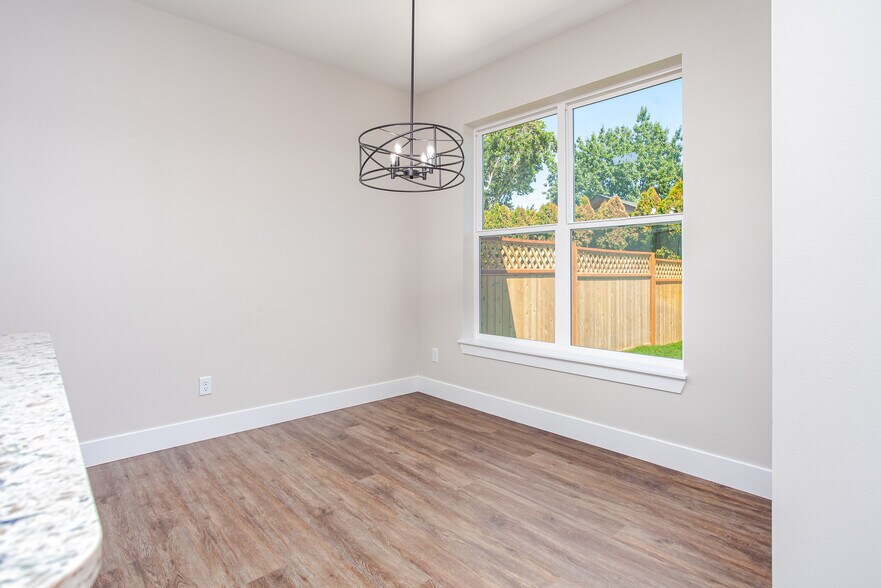 Building Photo - 1205 Fuller St