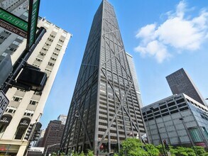 Building Photo - 175 E Delaware Pl